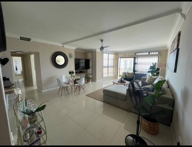 3 BEDROOM APARTMENT FOR SALE IN UMHLANGA CENTRAL